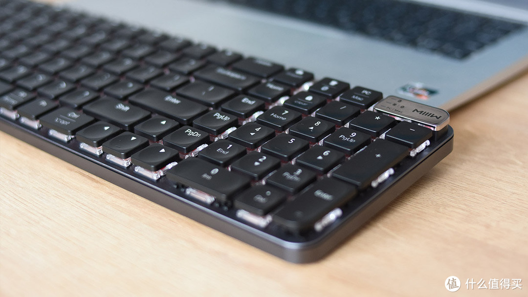 米物双模矮轴机械键盘Pro：超薄形态 无线双模