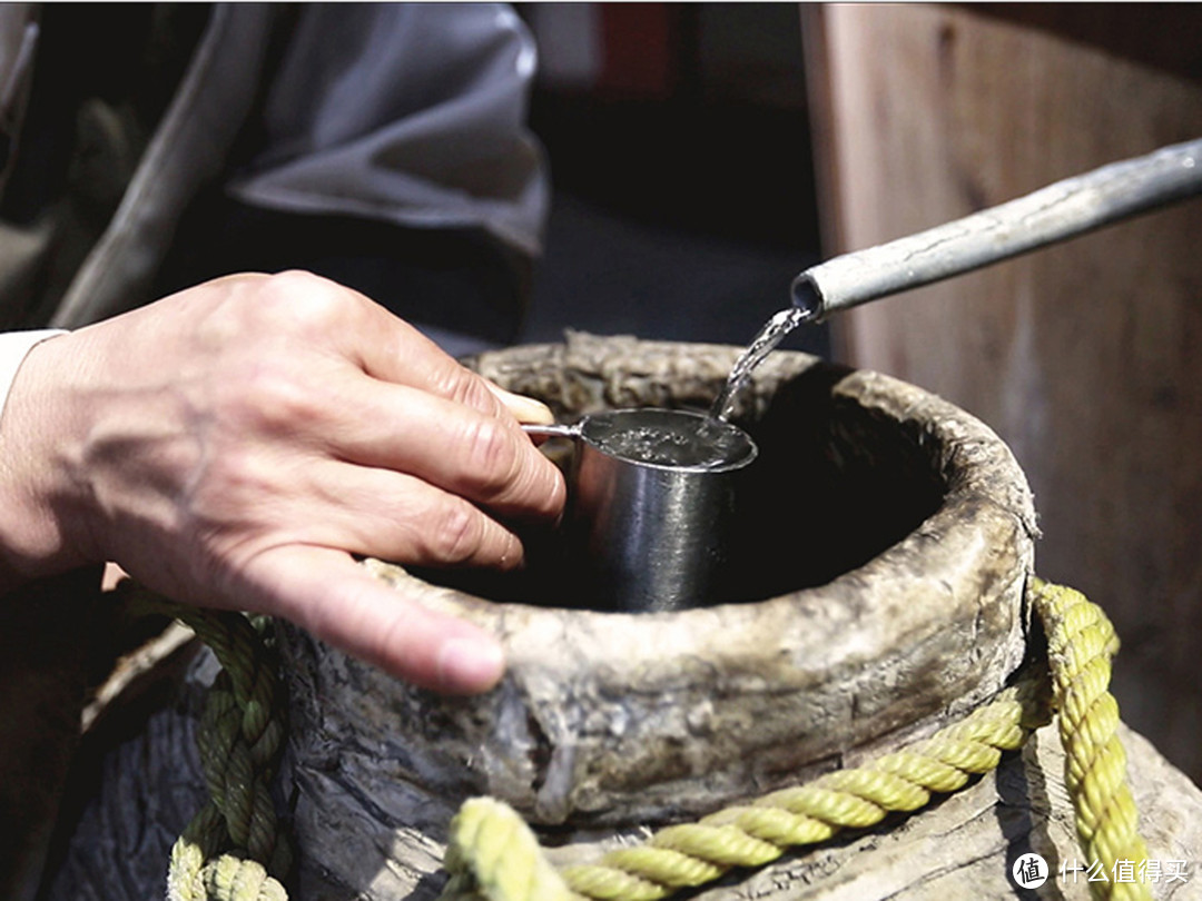 纵观我国酒的演变史，继泸州汾酒五粮液茅台之后，谁能独占鳌头