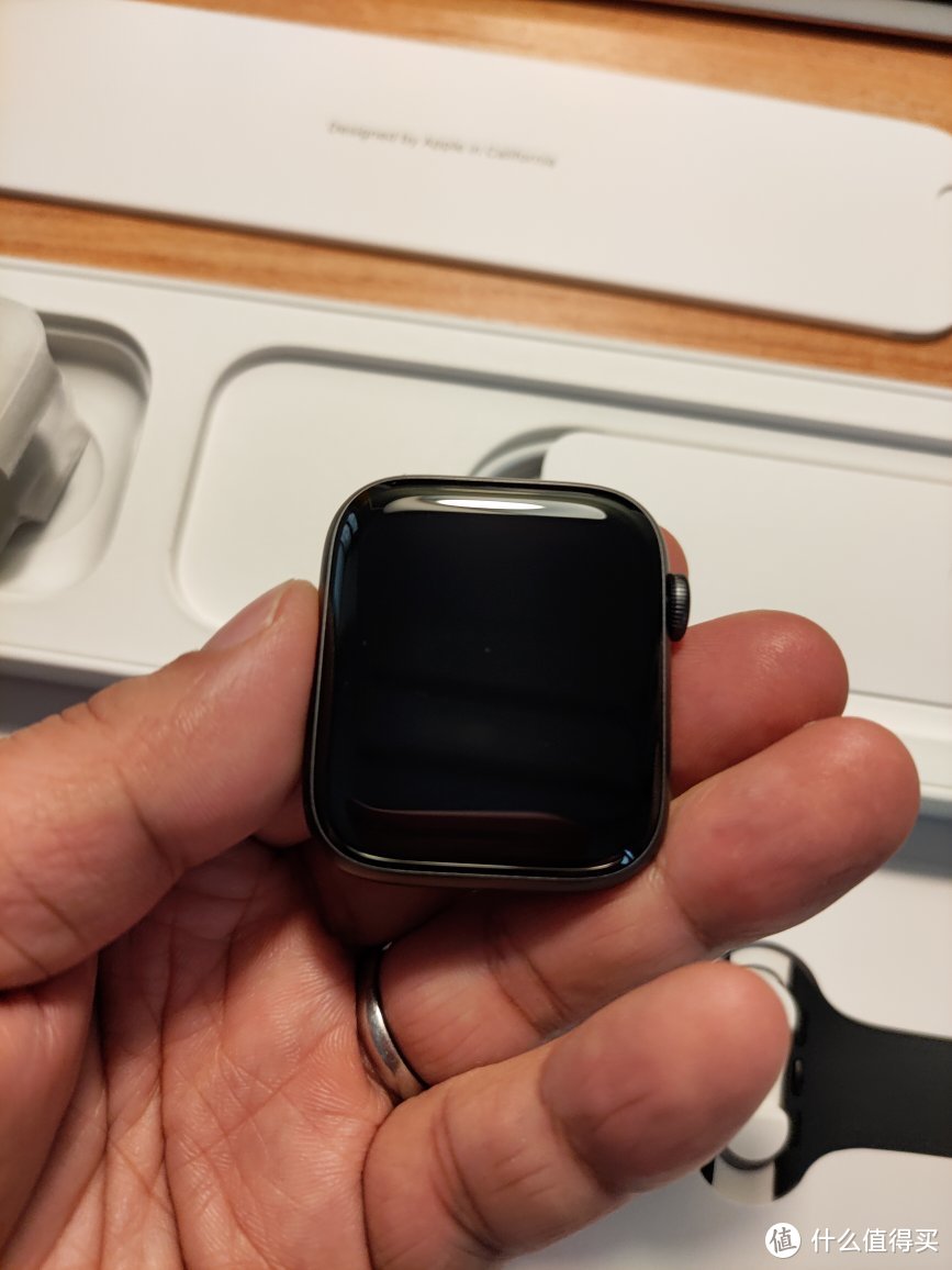 封箱 I iwatch S4 44mm