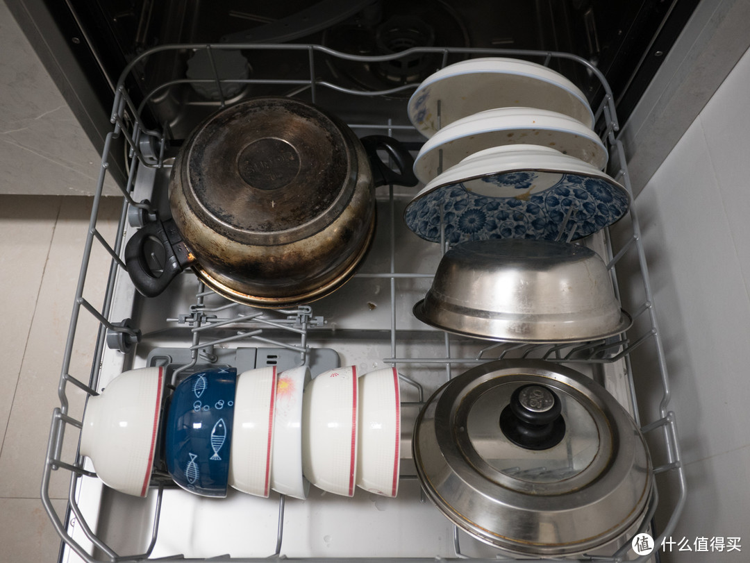 惊呆！海尔G5智能洗碗机，连锅盖上的多年顽固油垢都能洗干净！