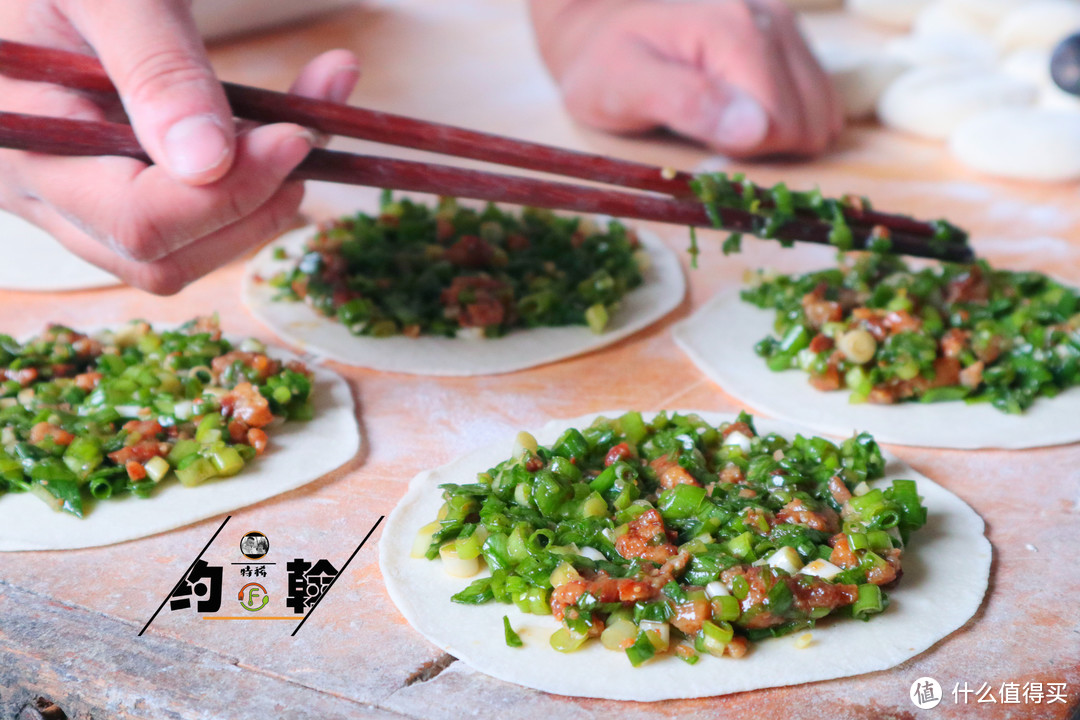 夏天，农村吃得最多的菜就是它，剁碎拌馅味道独特，过阵子就老了