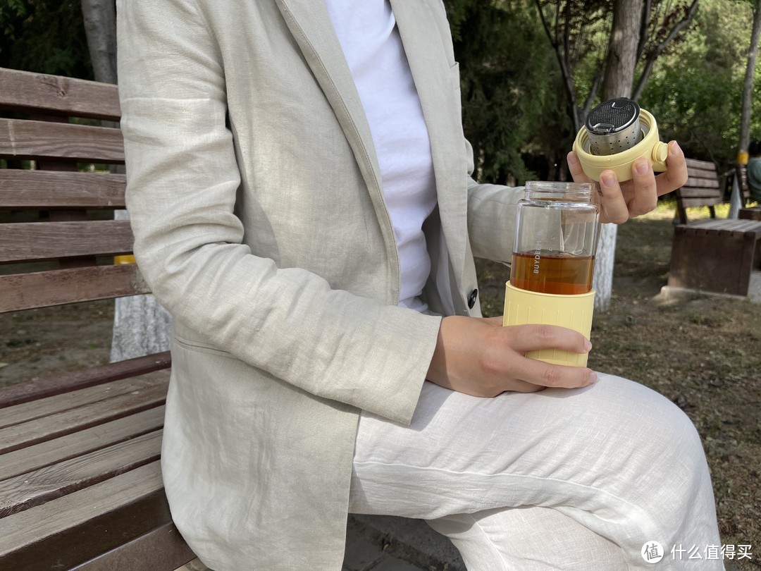 北鼎泡茶随手杯使用评测：年轻人的第一个茶杯