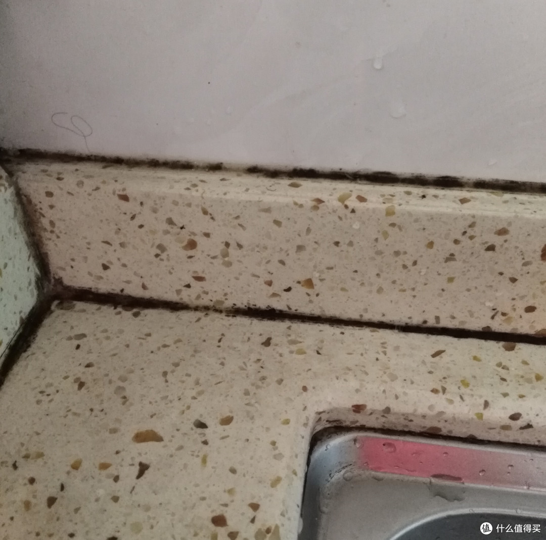 玻璃胶,马桶,洗手盆,水槽所有发黑地方全搞定,简单实用的除霉小妙招
