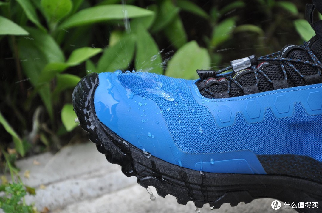 当实用功能主义被放大，天越全防水户外机能鞋