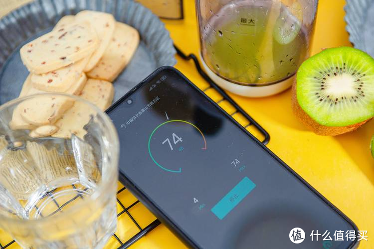 夏日必备！让鲜果汁气泡飞一会，摩飞气泡原汁机评测