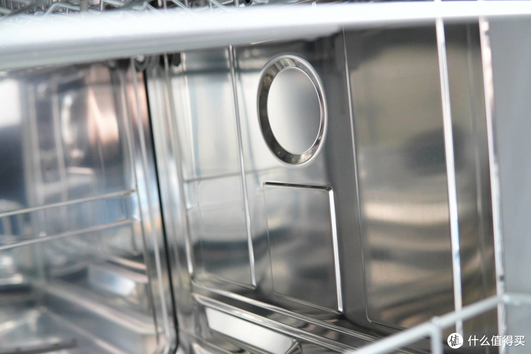去污除菌无异味，洗碗机家庭的全新清洁选择