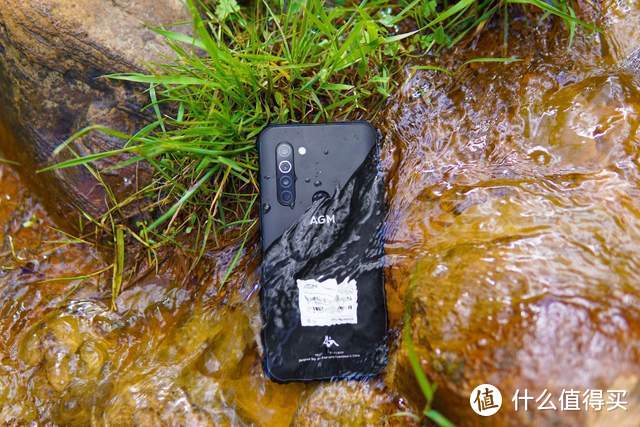 户外第一款5G手机诞生！防摔又防水，工业用机选它准没错