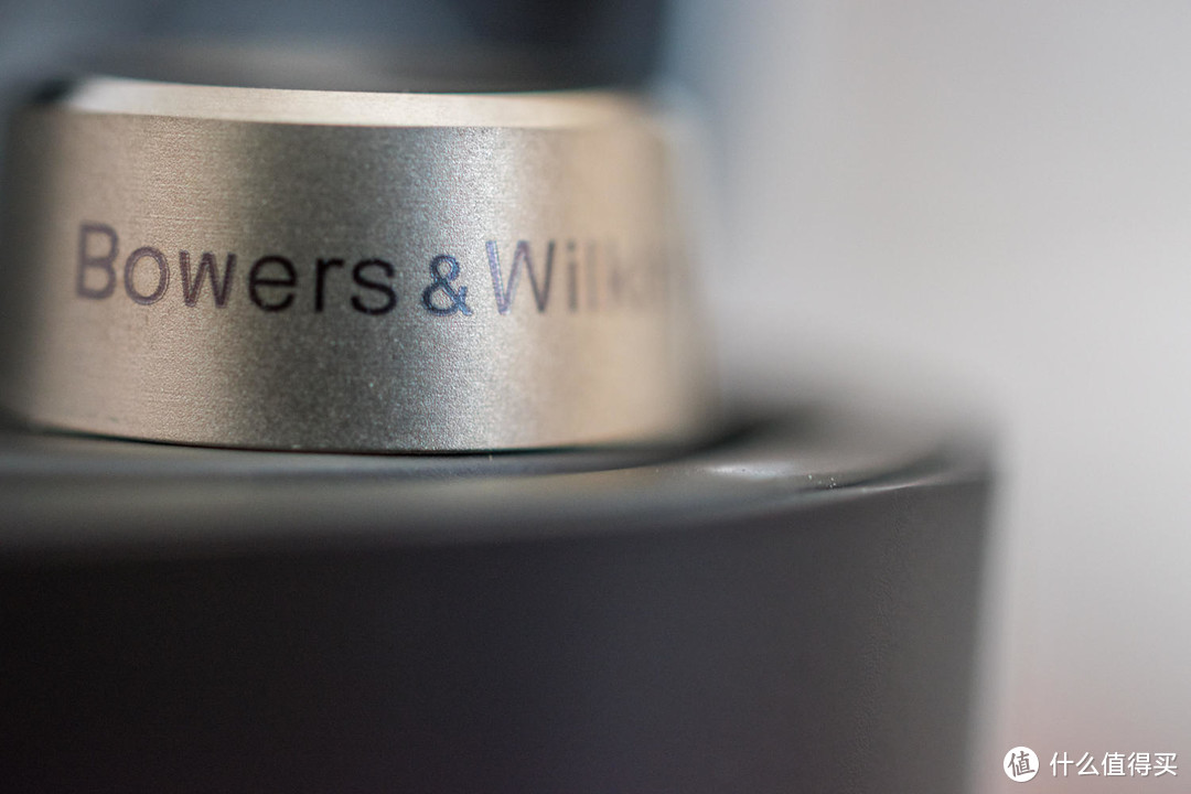 音质上佳、功能丰富-Bowers & Wilkins 宝华韦健 PI7 真无线蓝牙降噪耳机