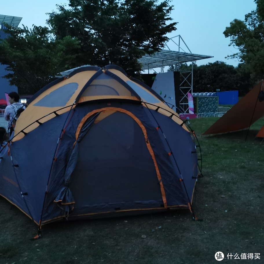 2021年首届三角户外运动节中的胡杨-200睡袋