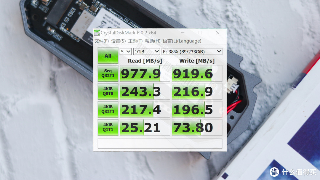 速度还是性价比，M.2移动硬盘盒我该怎么选？