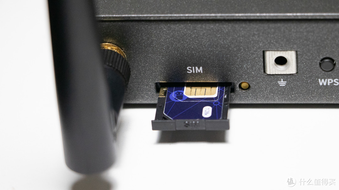 SIM卡插槽，4G全网通