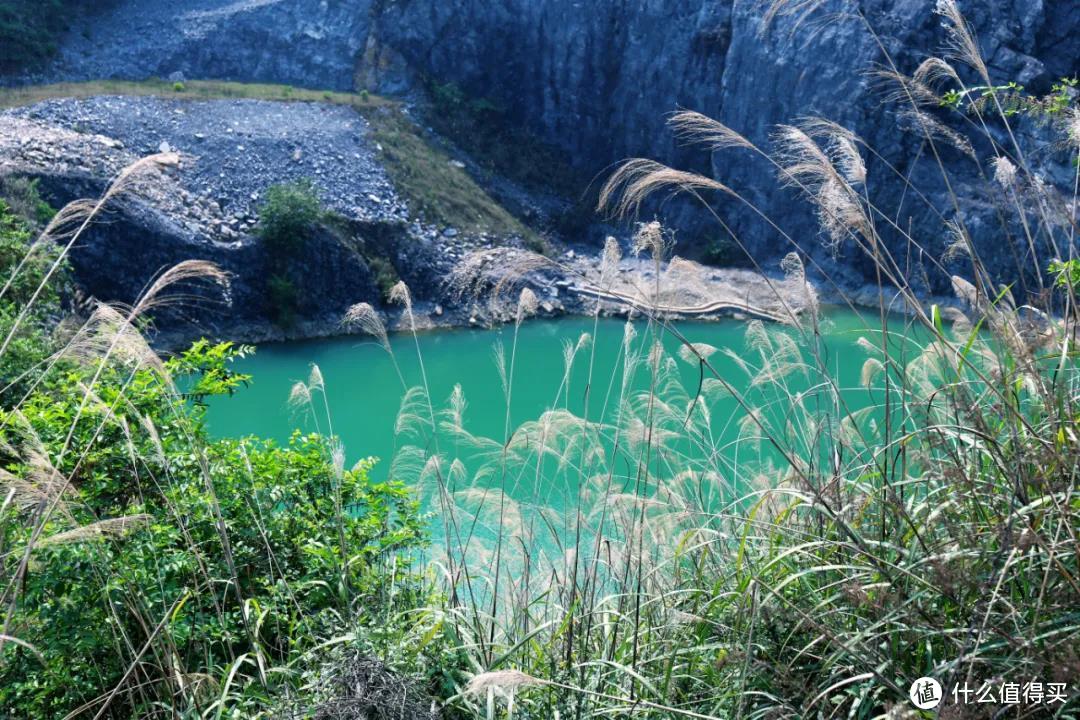 重庆旅游攻略：免费开放的铜锣山矿山公园，市中心的碧绿宝石