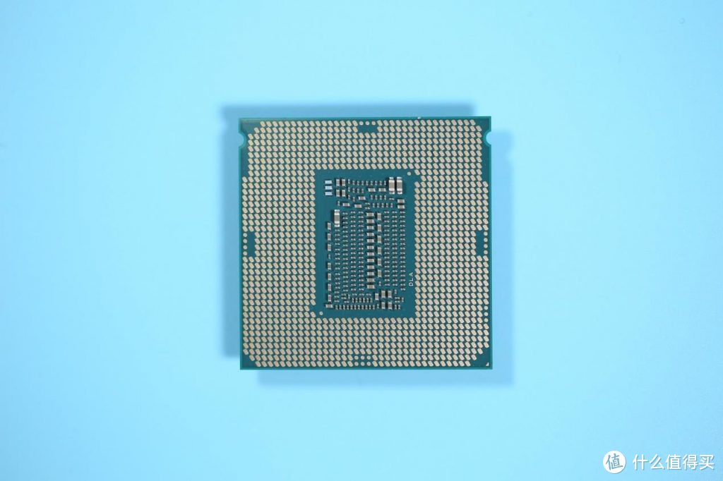 AMD Zen4或将改用LGA触点式接口，告别脆弱针脚！