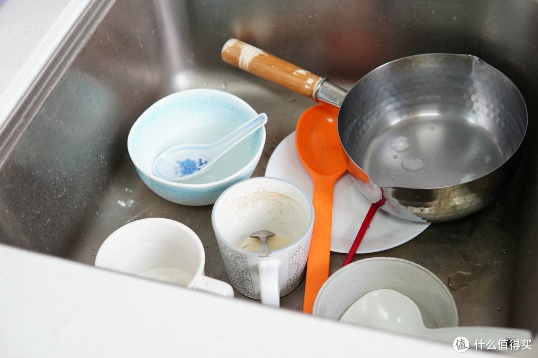 上下分区洗，节能不囤碗：全家人都会用的晶彩屏海尔洗碗机