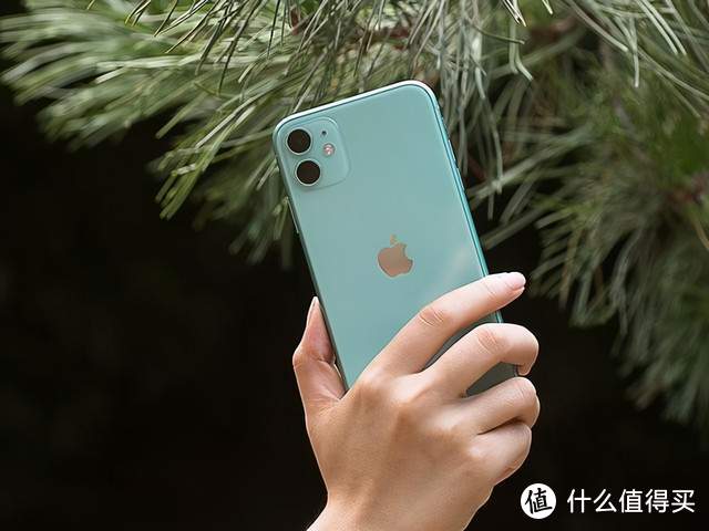 为什么苹果11销量很高？买iPhone11到底是血赚还是血亏？