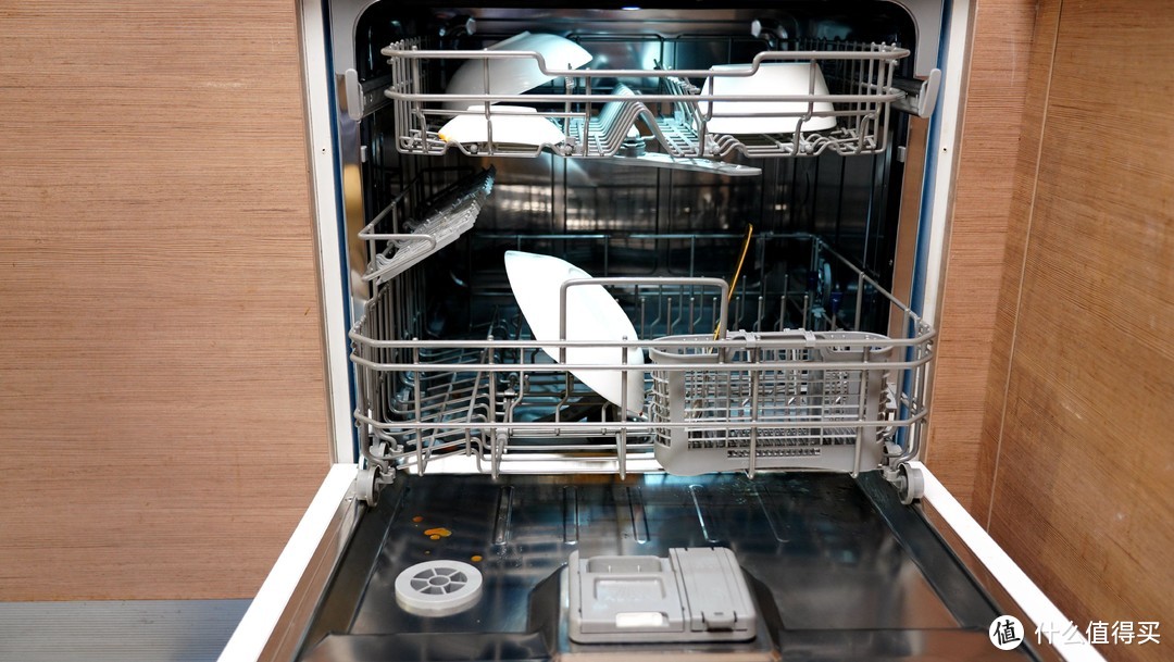 对比了立白平衡点VS水卫仕洗碗块之后，才明白了选洗碗机耗材还真是有讲究