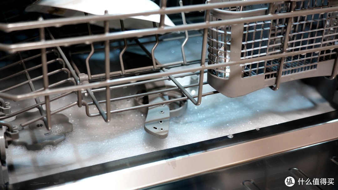 对比了立白平衡点VS水卫仕洗碗块之后，才明白了选洗碗机耗材还真是有讲究