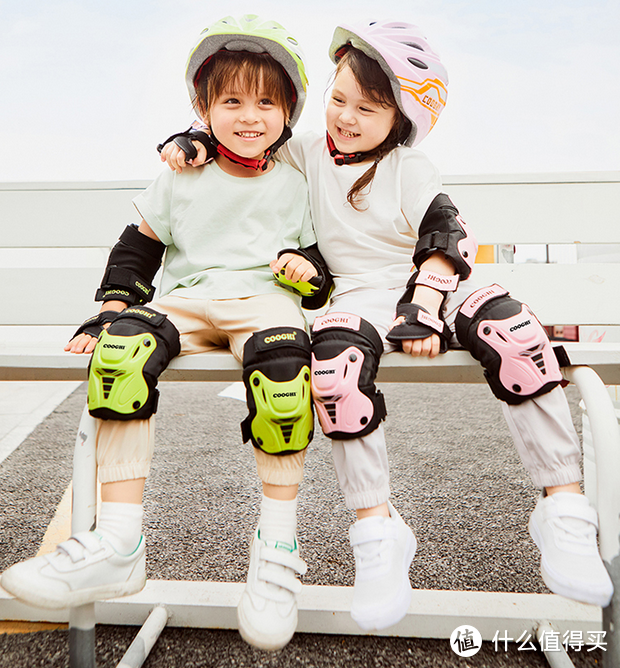 酷骑专业儿童轮滑鞋，让孩子轮滑更进步