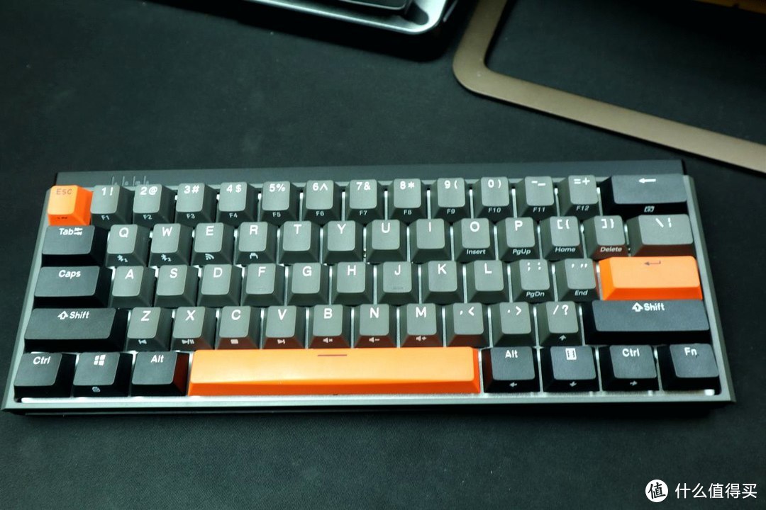 ​极简设计 究极便携 三模小键盘——杜伽K330W