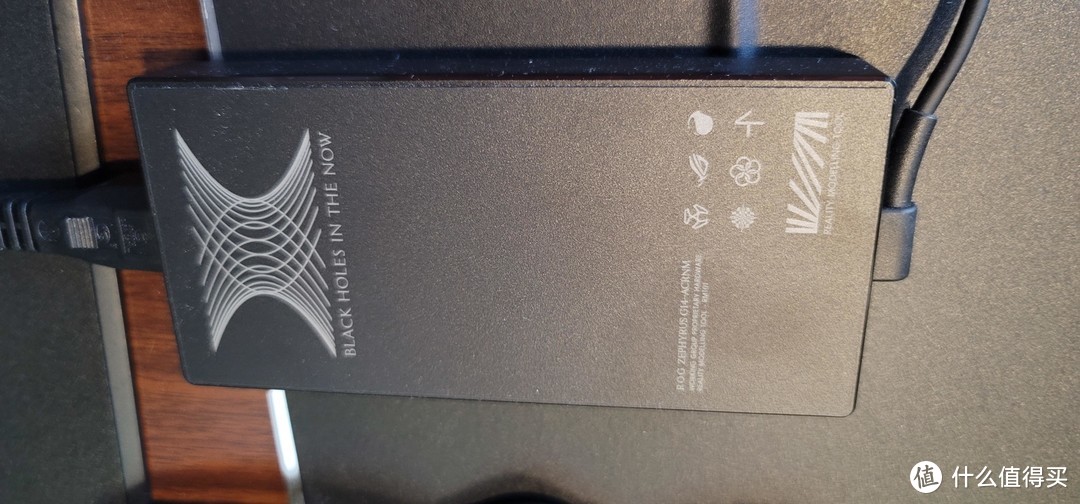 ROG幻14限定-ACRONYM机能潮牌联名电脑的粉丝向开箱