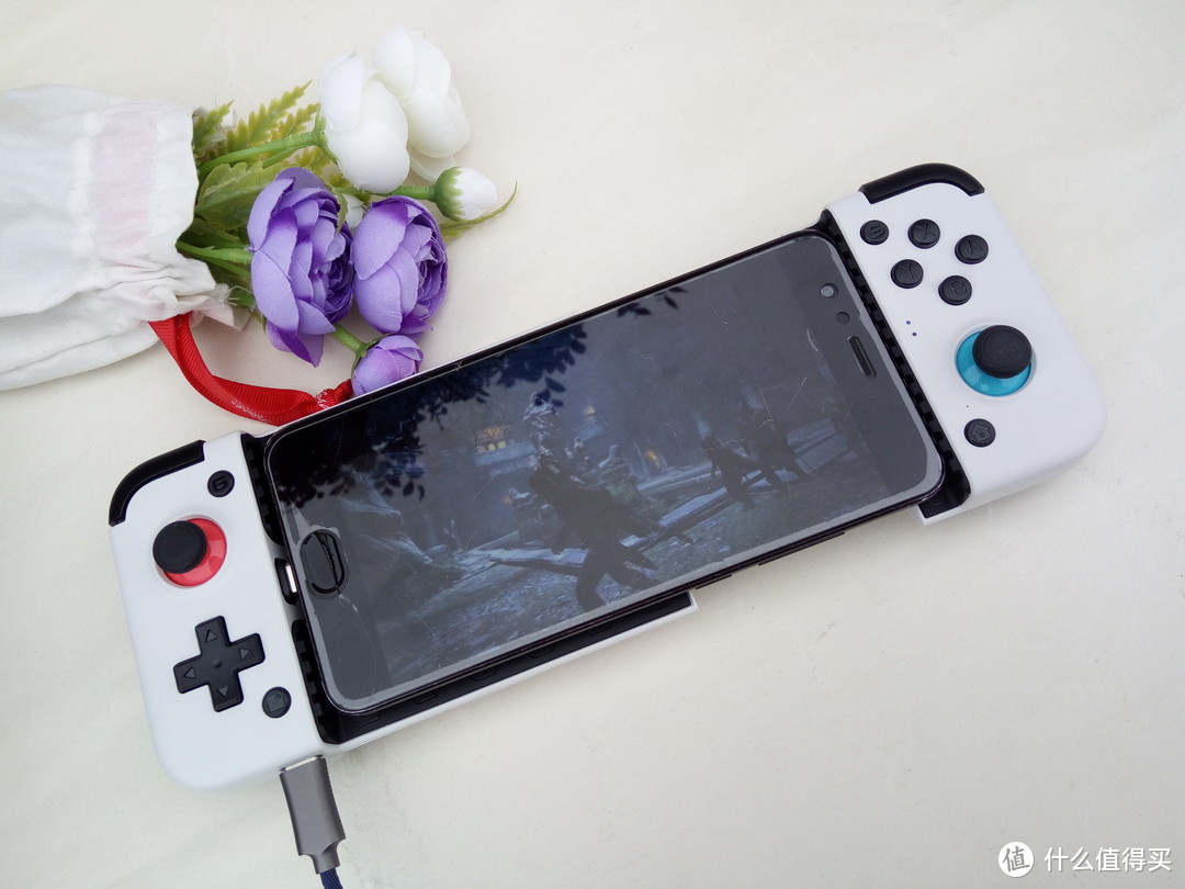 手机轻松畅玩Switch游戏，盖世小鸡X2游戏手柄体验