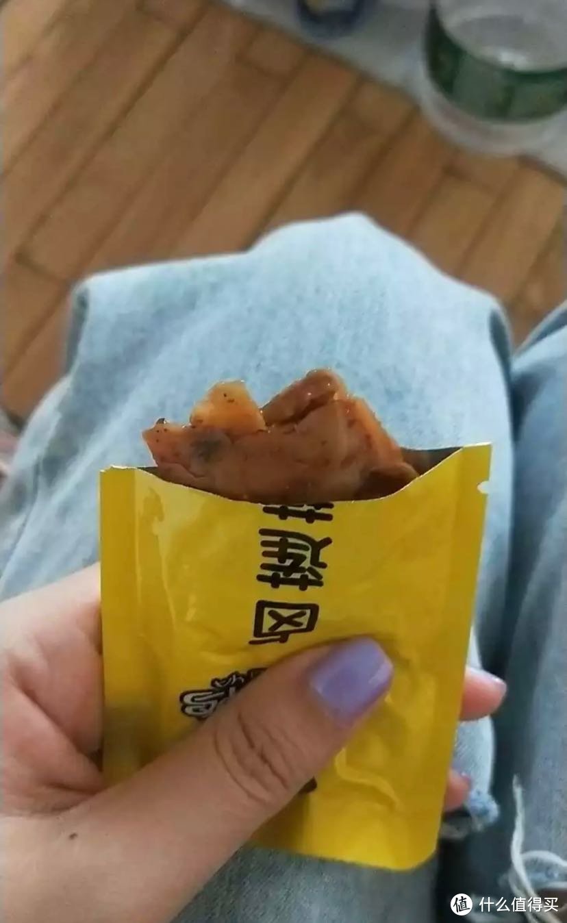 夏季不可少的美味，武汉特产周黑鸭美味小吃分享。第一篇！