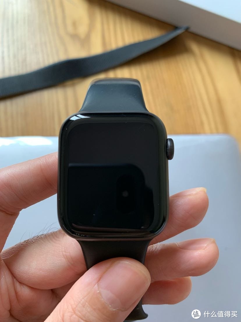 咸鱼入手Apple Watch se