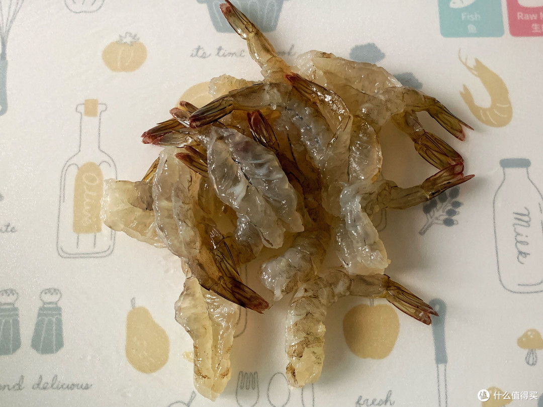 大虾不要直接水煮了，教你新吃法，酸辣开胃，一次一盘不够吃