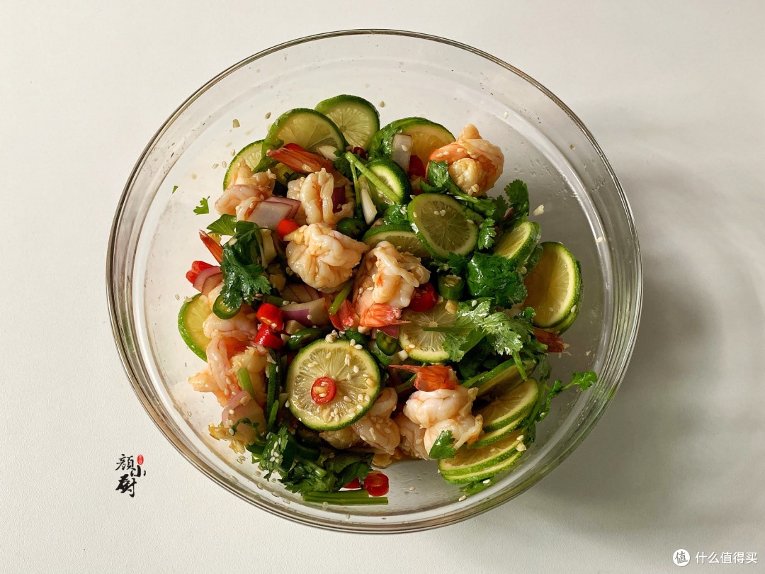 大虾不要直接水煮了，教你新吃法，酸辣开胃，一次一盘不够吃