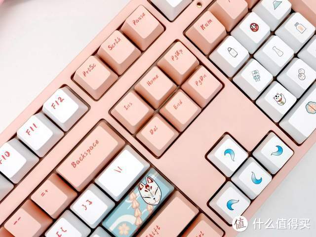 ikbc机械键盘狐樱，粉色键盘红轴加持，爱了