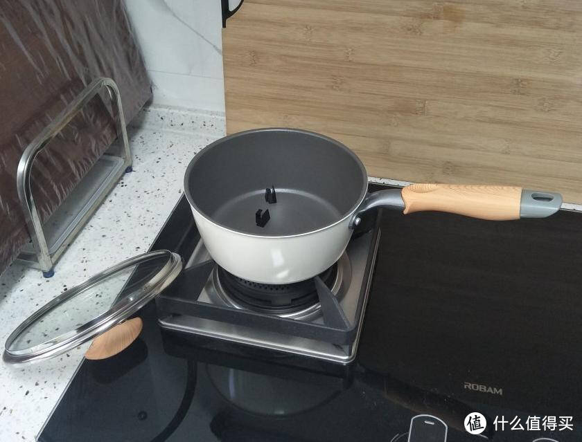 佳佰小奶锅使用评测：适合女孩儿的精致锅具