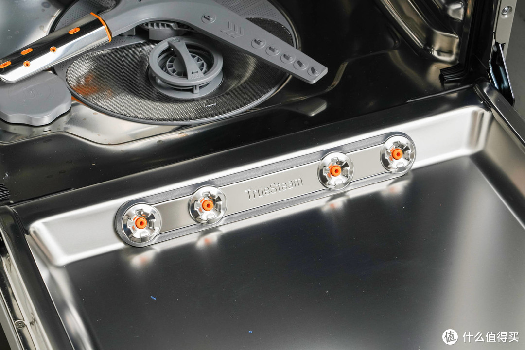 蒸汽喷射+三层碗篮+双重烘干的高端洗碗机--LG DFB325HS洗碗机评测