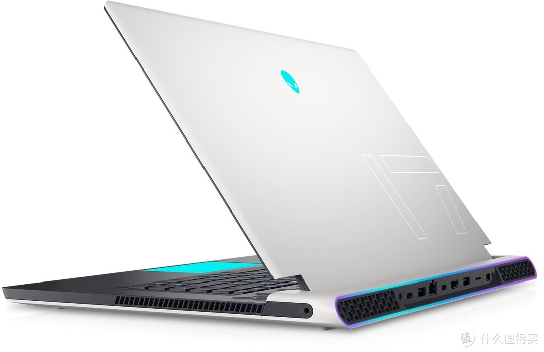 外星人发布Alienware  x15、x17顶级游戏本、四风扇散热器、还采用镓金属导热