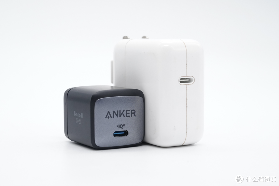 支持三星 25W 快充，Anker 新款 30W 氮化镓超能充评测