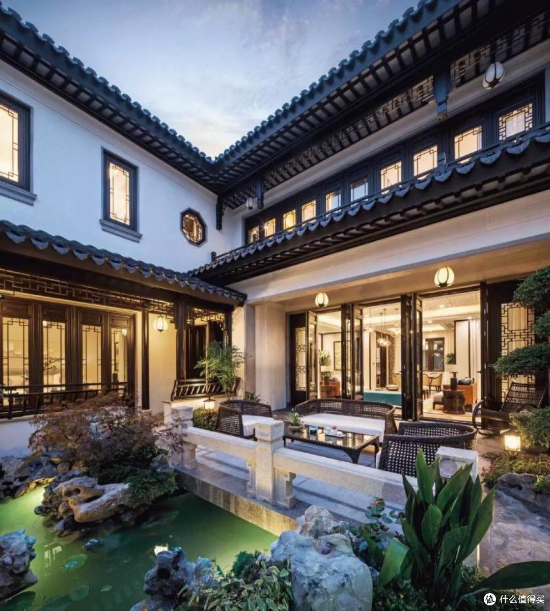 自建房別墅裝這樣的窗太贊了！建在老家無人不夸！全村都開始模仿！