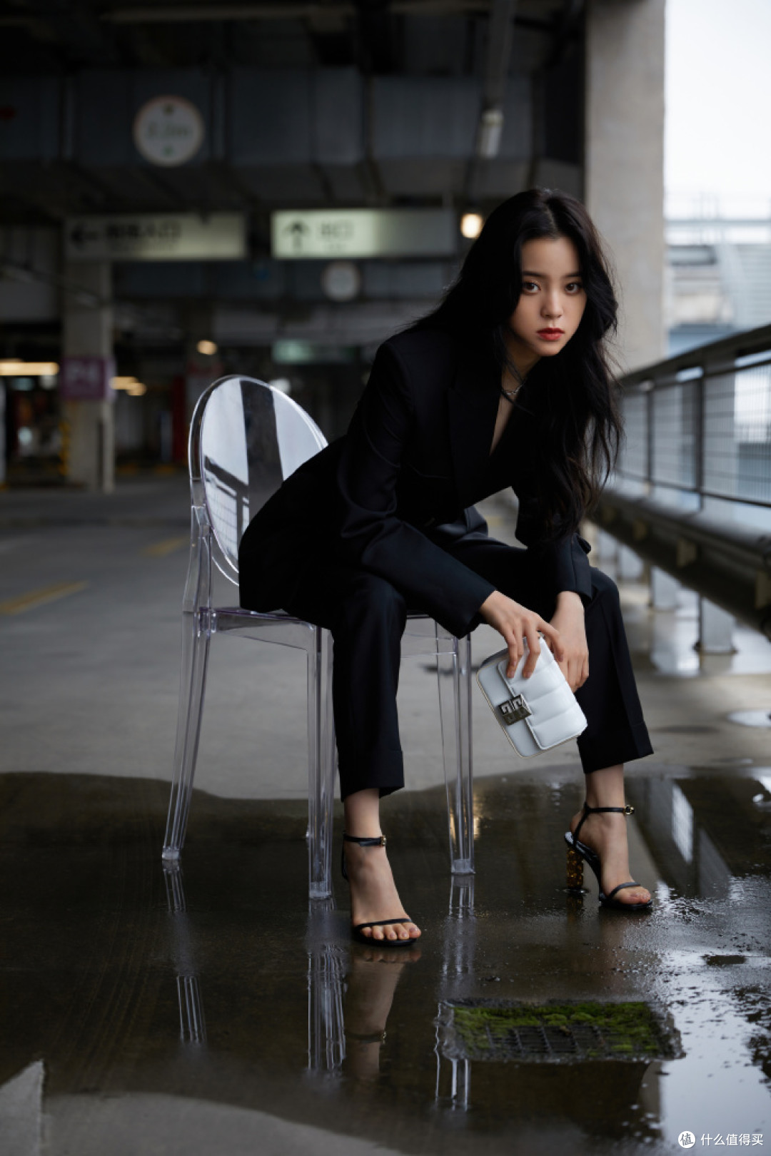 嘉人红毯女明星黑西装,杨幂,刘诗诗,唐嫣你觉得谁更炸?