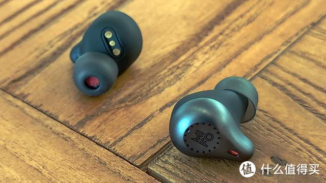 魔浪o5二代真无线运动蓝牙耳机，在运动时也能聆听美妙的音乐