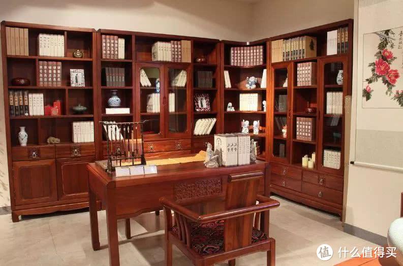 红木家具：中式传统书房，雅致氛围令人沉醉