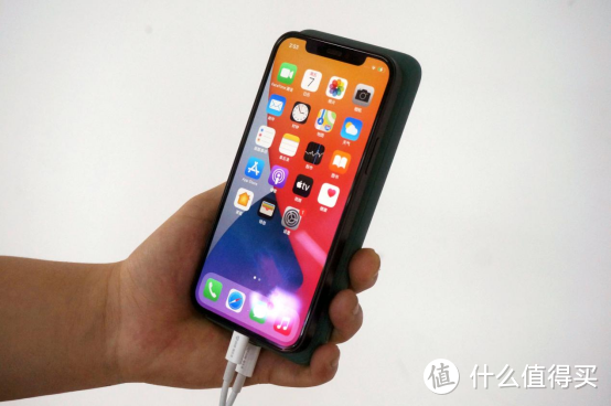 让iPhone12充电变得更炫酷，麦多多磁吸充电宝开箱简评