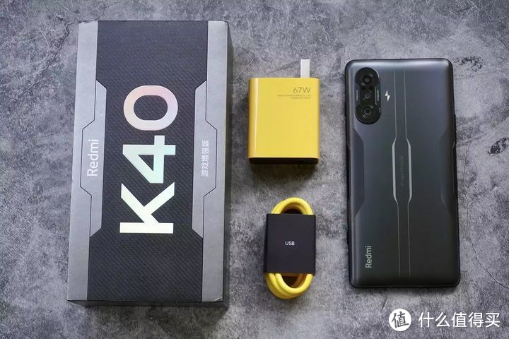 99新的老款旗舰小米10 Pro，2100值得买吗？3方面详细分析告诉你