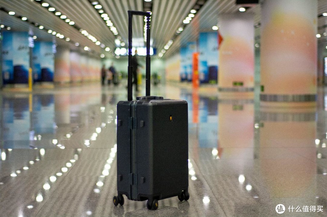地平线8号（LEVEL8）行李箱粗铝框旅行箱您可信赖的商旅出行的好助手