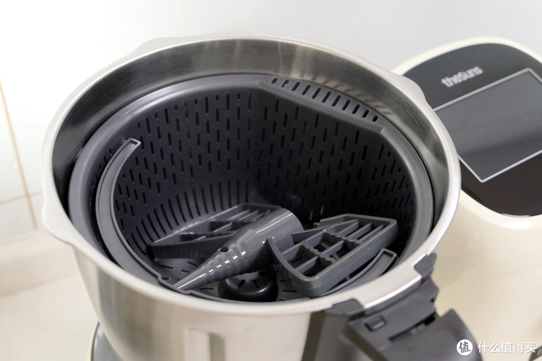 厨电可以精简，厨艺不能缩水：theSuns三食黄小厨智能烹饪机CF5为你的厨艺一百分助力