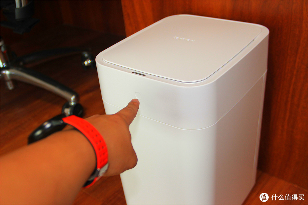 智能垃圾桶帮你自动打包封袋，解放双手，与细菌零接触