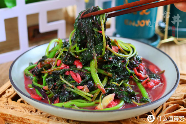 夏天的餐桌总少不了一盘鲜香苋菜，三步搞定家常做法？