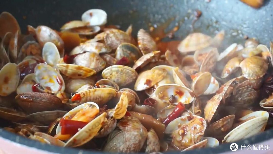 自制辣炒花蛤，鲜辣味美，吐沙也非常干净