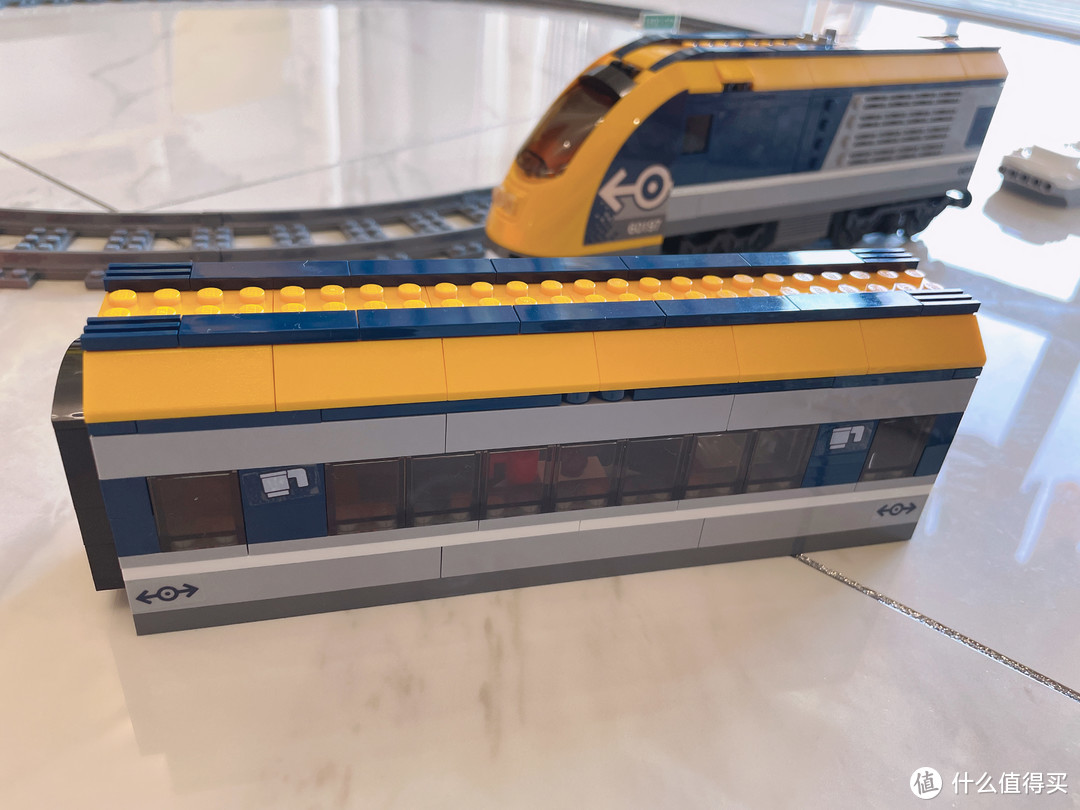 机车迷宝宝5岁生日开箱与搭建——乐高城市系列60197客运火车套装