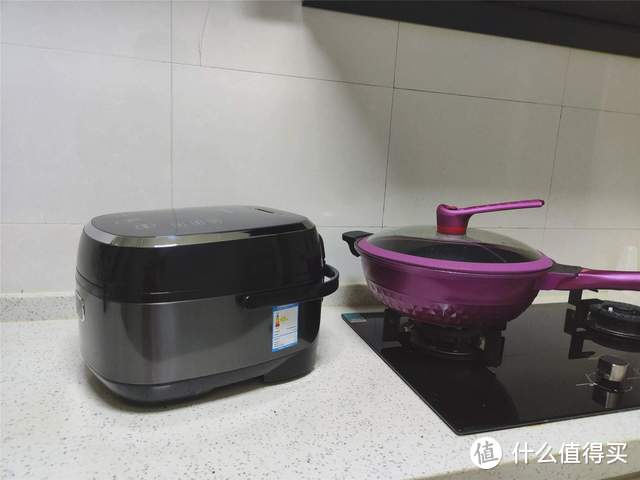 做饭更简单 吃饭更香 圈厨IH智能快煮电饭煲