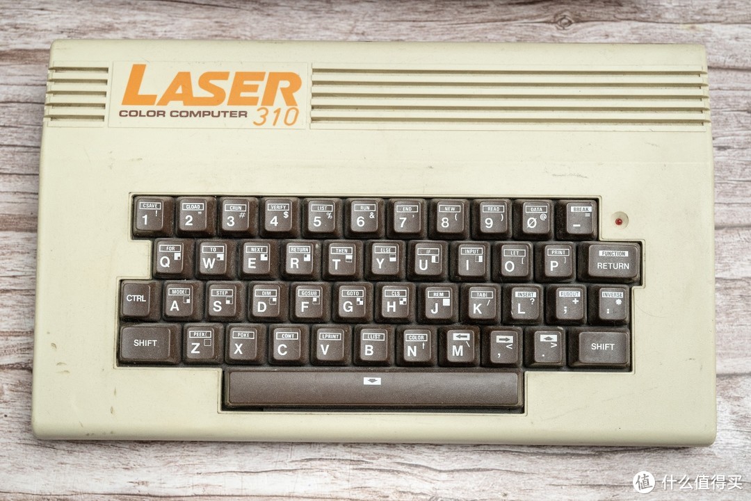 1984年引入内地的香港电脑：VTech Laser310