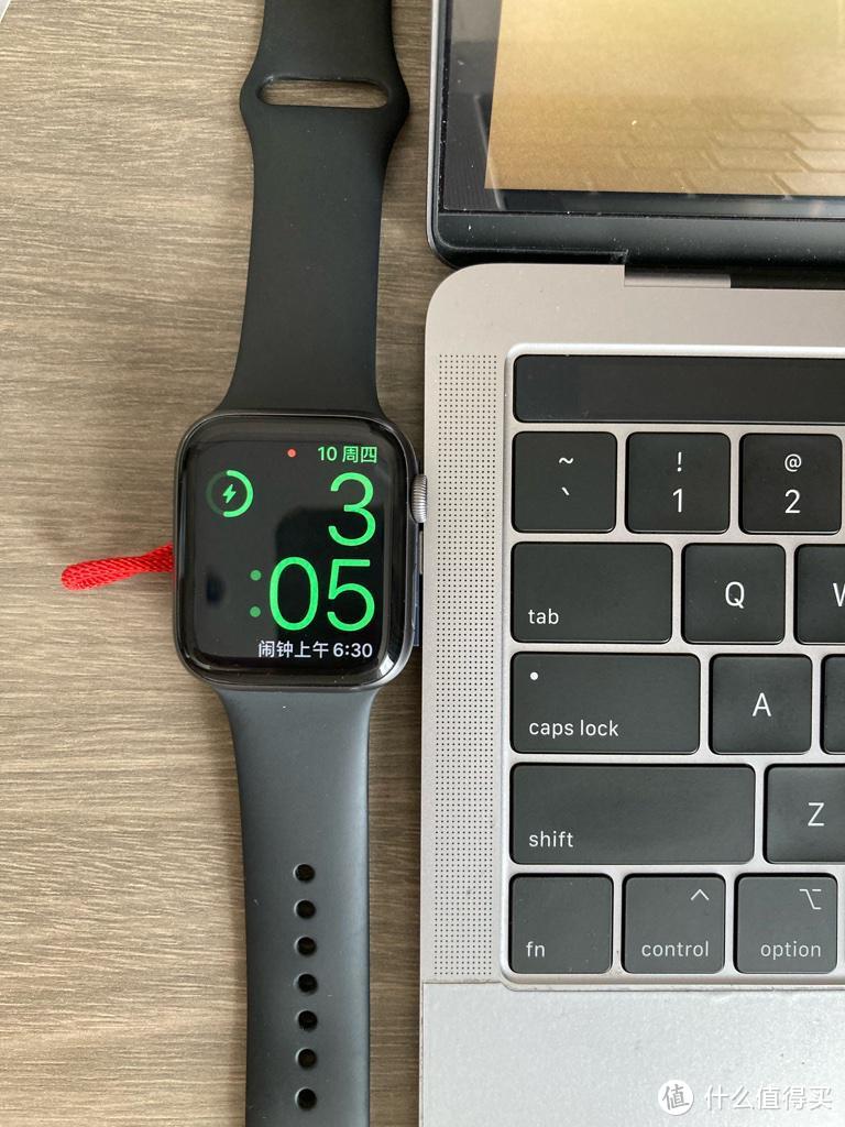 给Apple Watch配个僚机——Rock便携手表无线充开箱体验