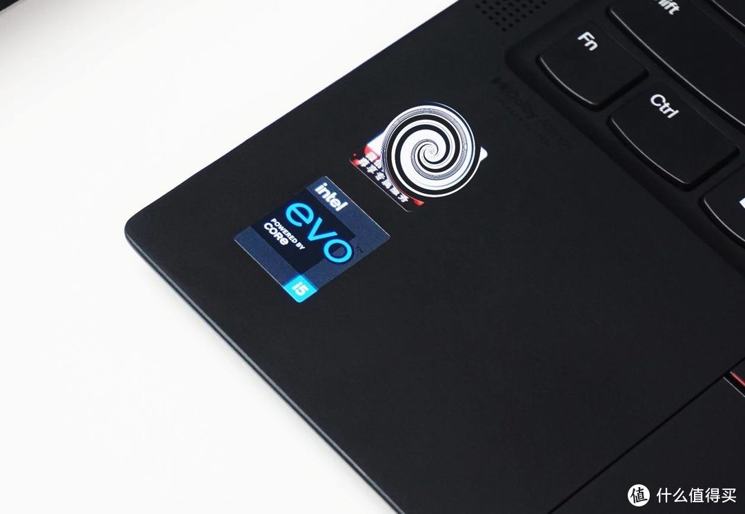 ThinkPad X1 Carbon 2021真的给力，当之无愧的行业轻薄本标杆